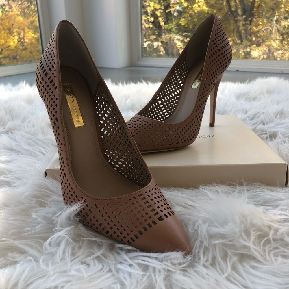 🤎NEW BCBGeneration High Heel Pump🤎